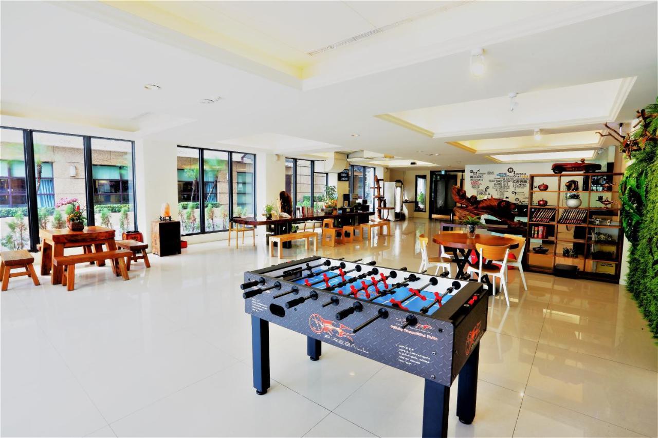 หวงซิน บิสซิเนส โฮเทล - จุงกัง Hotel ไถจง ภายนอก รูปภาพ