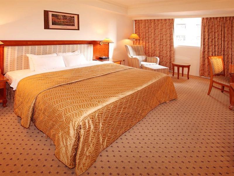 หวงซิน บิสซิเนส โฮเทล - จุงกัง Hotel ไถจง ภายนอก รูปภาพ
